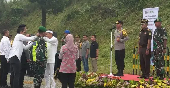 Gubernur Jawa Barat Pimpin Gelar Apel Berdirinya Satgas Anti Premanisme di Kawasan Industri KIIC Karawang