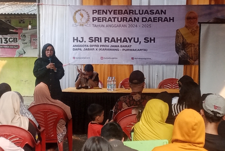 Mak Sri Berikan Pemahaman Kepada Masyarakat Mengenai Isi Dan Manfaat Perda Kewirausahaan Daerah