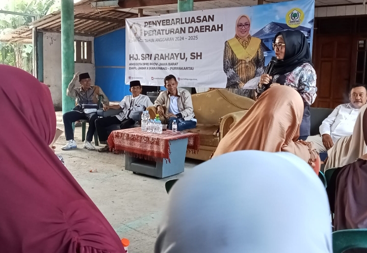 Sri Rahayu Gelar Sosper Tentang Rencana Perlindungan dan Pengelolaan Lingkungan Hidup Di Rawamerta