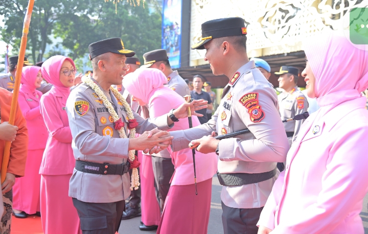 KAPOLRES KARAWANG HADIRI PENYAMBUTAN HANGAT KAPOLDA JABAR YANG BARU