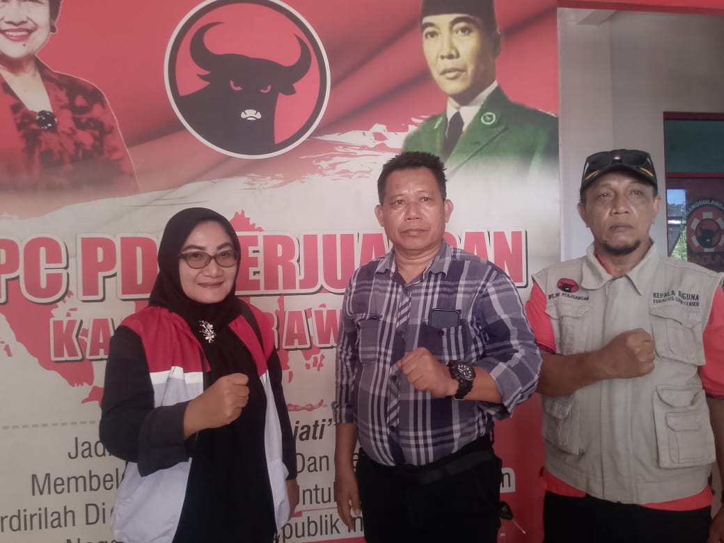 BAGUNA PDIP Jawa Barat Gelar Pengobatan Gratis, Ratusan Warga Karawang