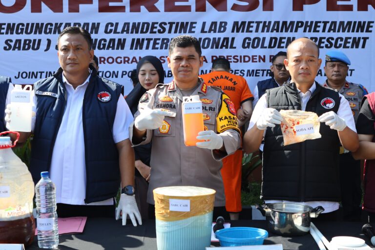 Tim Diresnarkoba Polda Jabar Bongkar Industri Narkotika Jaringan Internasional