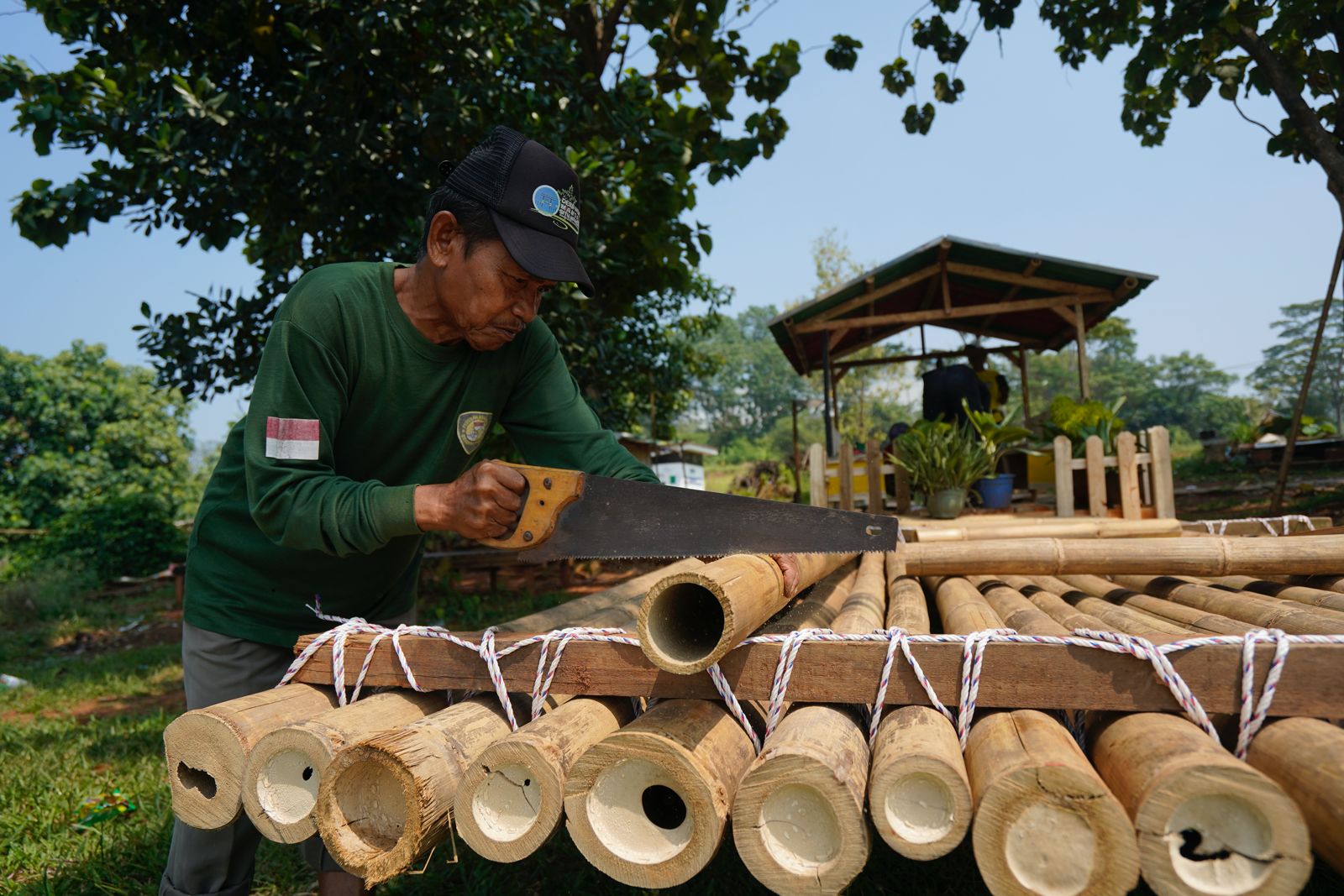 Pupuk Kujang Bangun Infrastruktur Wisata Situ Kamojing