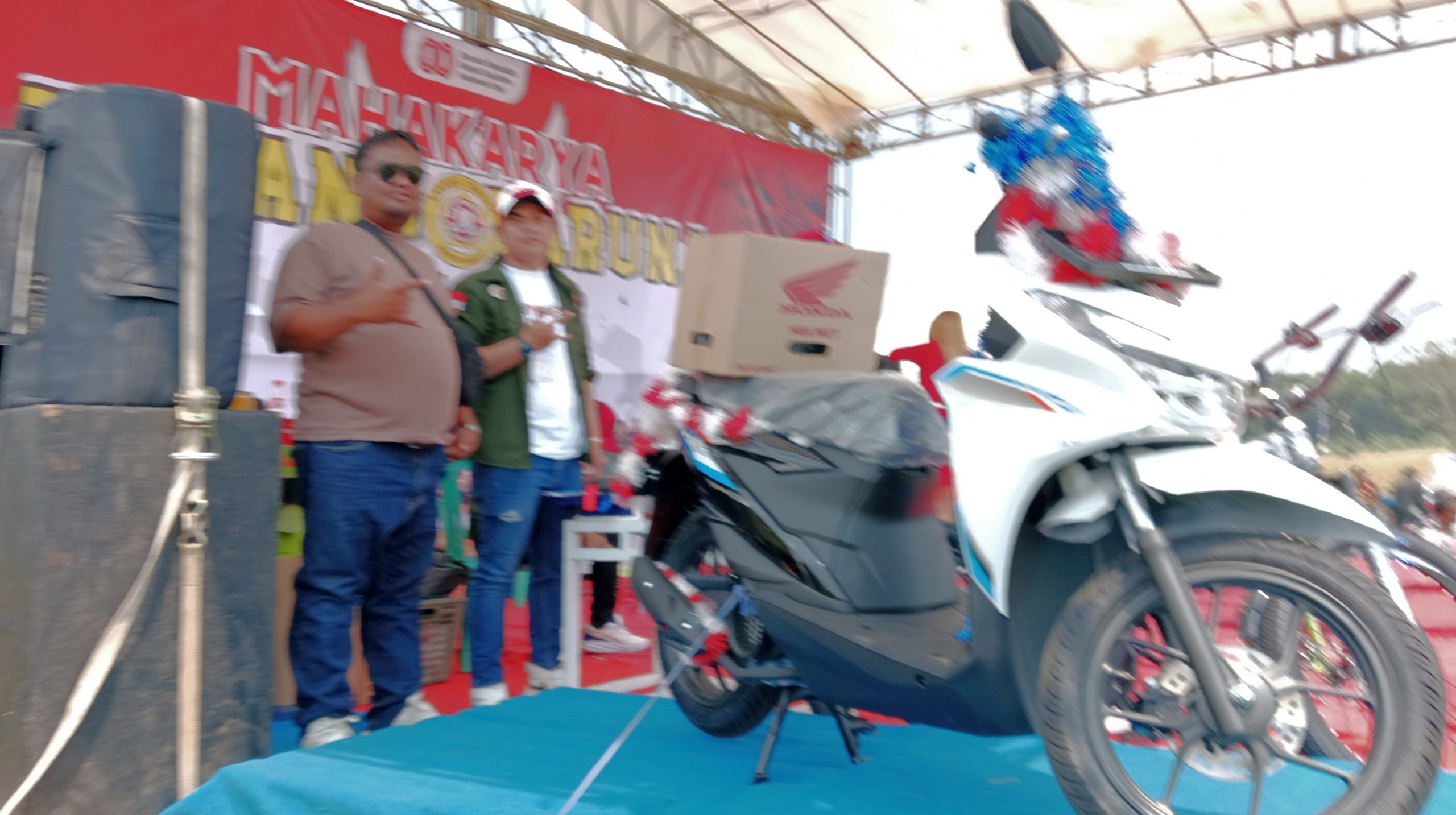Karang Taruna Jomin Barat Gelar Lomba Karnaval Hadiah Sepeda Motor