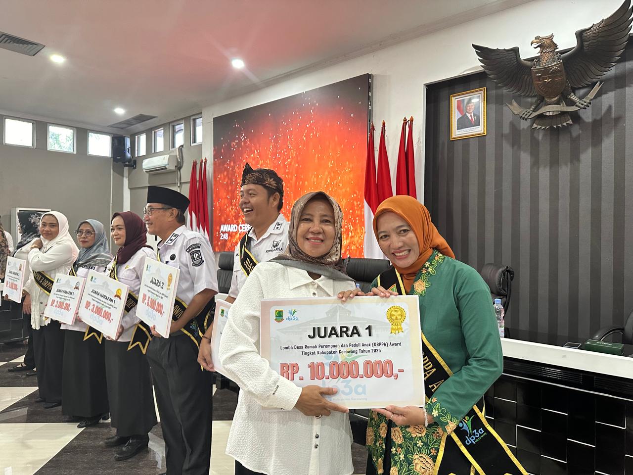 Karangsinom Terbaik Raih Penghargaan Desa Ramah Perempuan dan Peduli Anak 2025