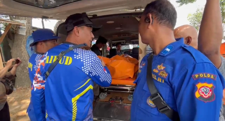 Giat SAR Hari Ke-3, Korban Diduga Tenggelam Di Kalimalang Berhasil Di Temukan 