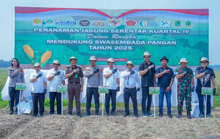Kapolres Karawang Hadiri Penanaman Jagung Serentak Kuartal IV
