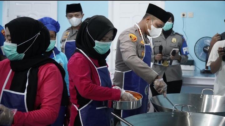 Polres Karawang Jalankan Uji Coba Dapur SPPG dengan Standar Tinggi, Sejalan dengan Apresiasi Komisi III DPR RI