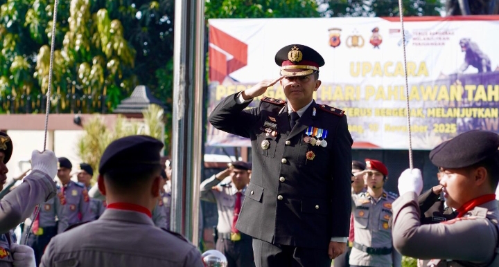 Polres Karawang Gelar Upacara Peringatan Hari Pahlawan Ke-80 Tahun 2025