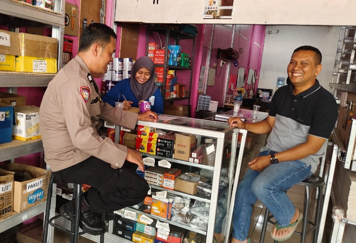 Anggota Polsek Klari Kembali Gencar Mensosialisasikan Nomor Layanan Lapor Pak Kapolres Baru, Untuk Masyarakat