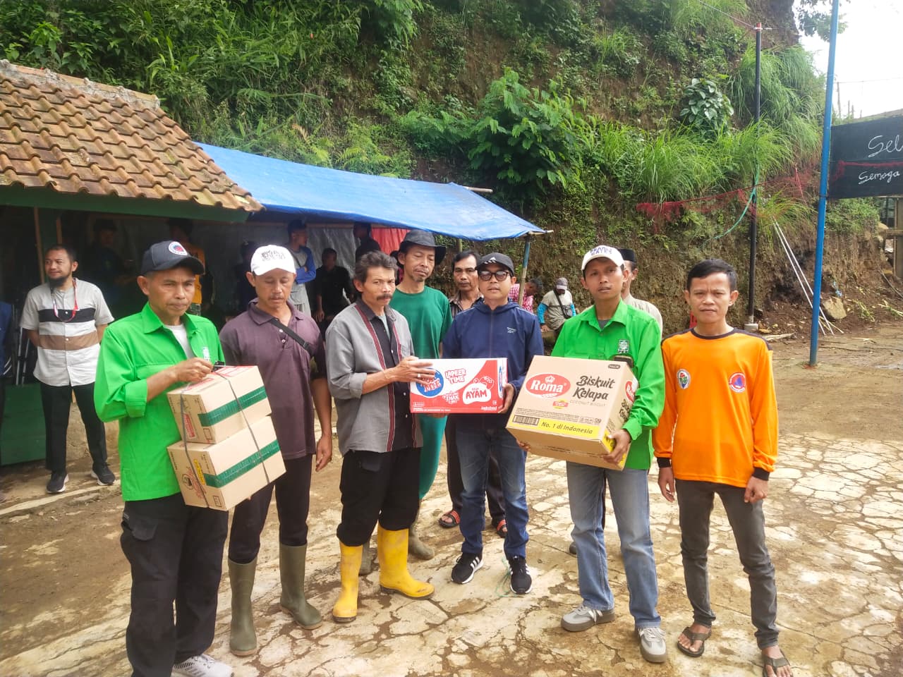 Salurkan Bantuan Untuk Korban Bencana,Ketua PKB Subang Serukan Mitigasi Bencana Secara Menyeluruh
