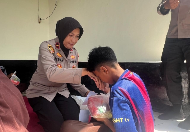 Jumat Siaga, Polwan Polres Karawang Gelar Kegiatan Positif Dan Produktif