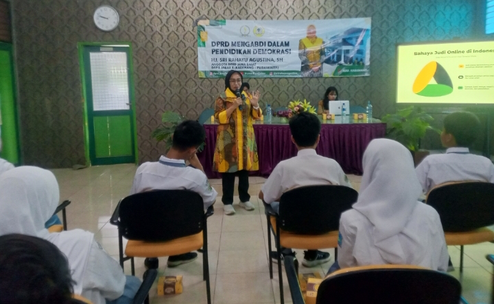 Peringatan Keras dari Komisi I DPRD Jabar di Karawang: Sri Rahayu Bongkar Bahaya Judi Online dan AI di Depan Siswa SMK