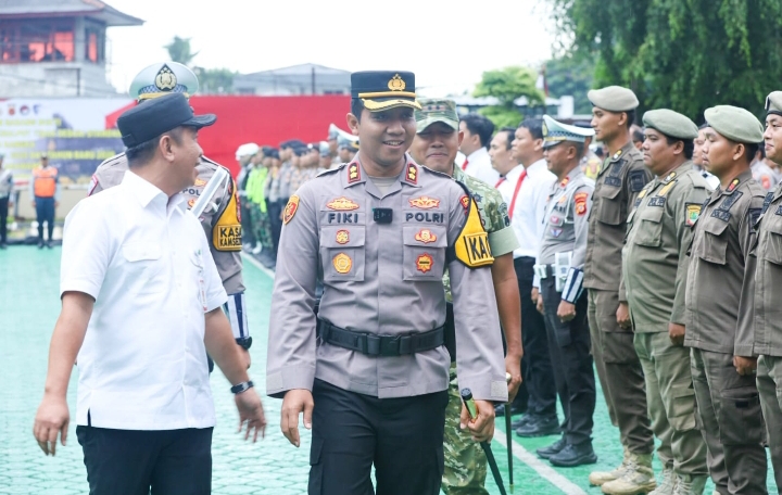 Polres Karawang Gelar Apel Pasukan Operasi Lilin Lodaya Amankan Natal dan Tahun Baru 2026