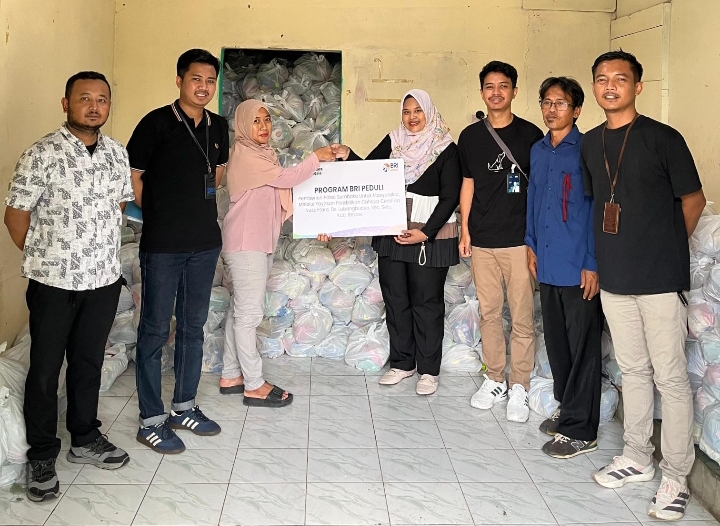 BRI BO Tambun Salurkan TJSL Berupa 5.000 Paket Sembako