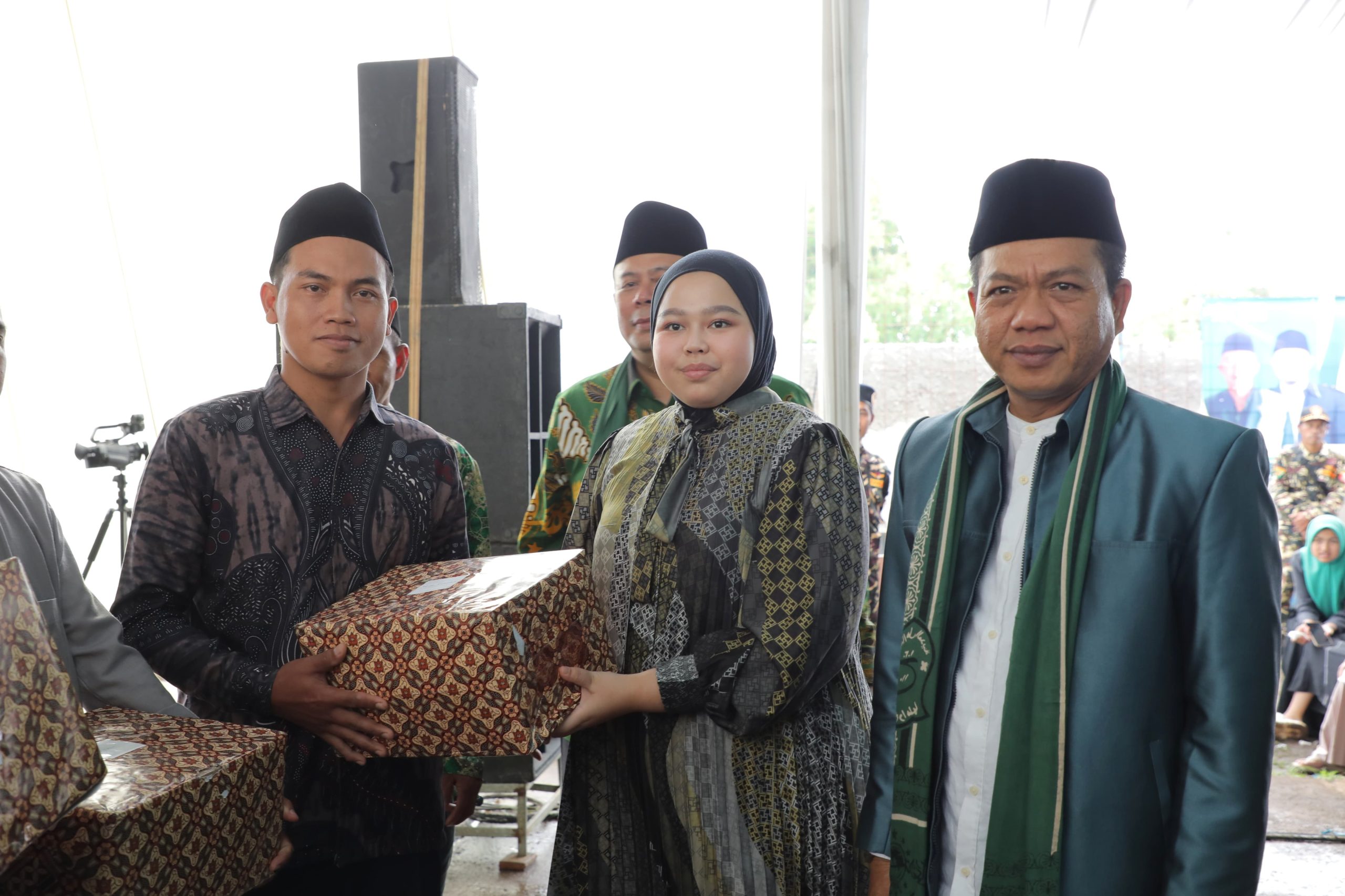 Kehadiran Humaira di Tengah-tengah Rakyat Mendapat Apresiasi Wakil Ketua DPR RI dan Bupati Bandung
