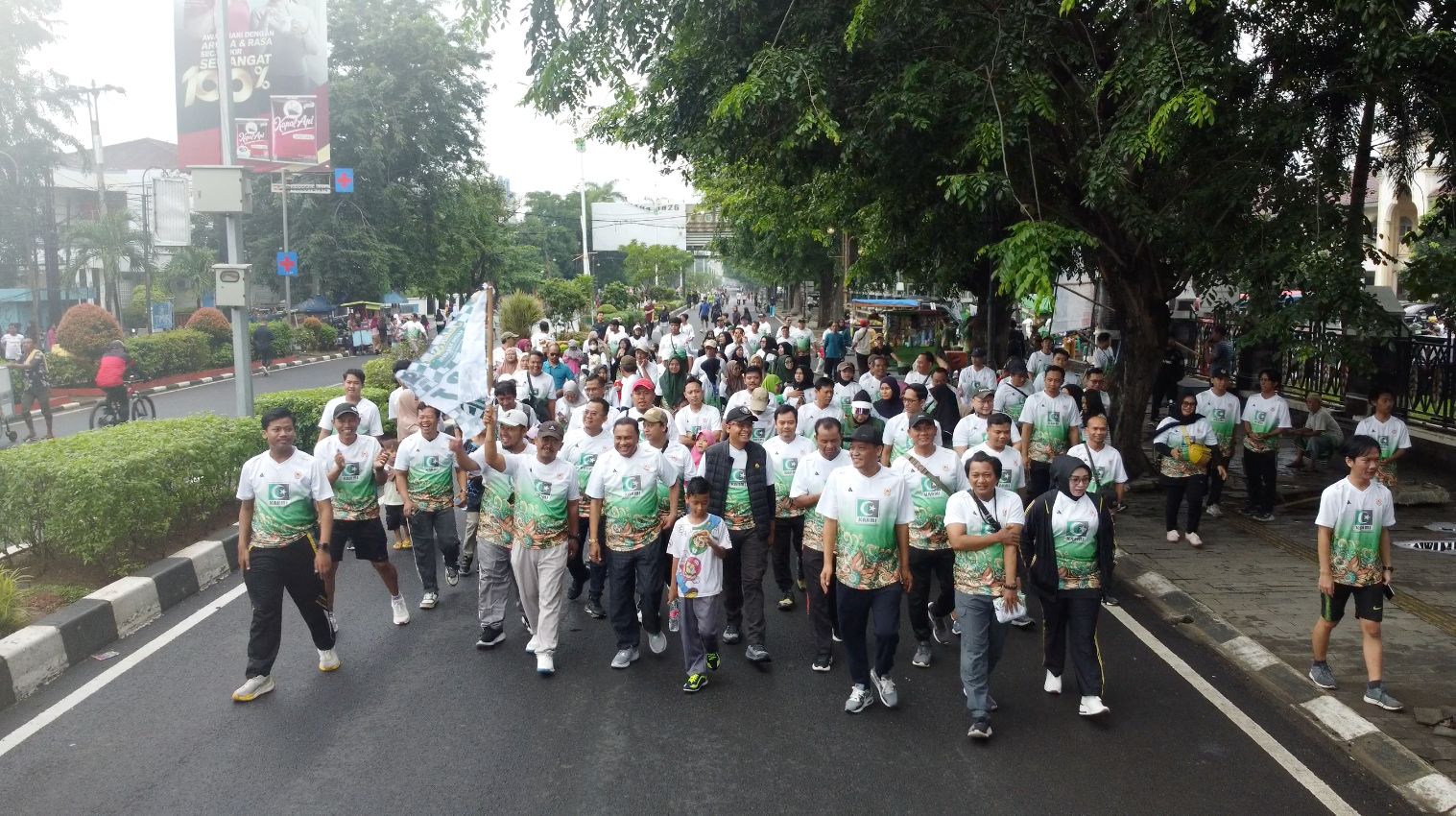 Jalan Sehat Kahmi Karawang Diikuti Ratusan Peserta