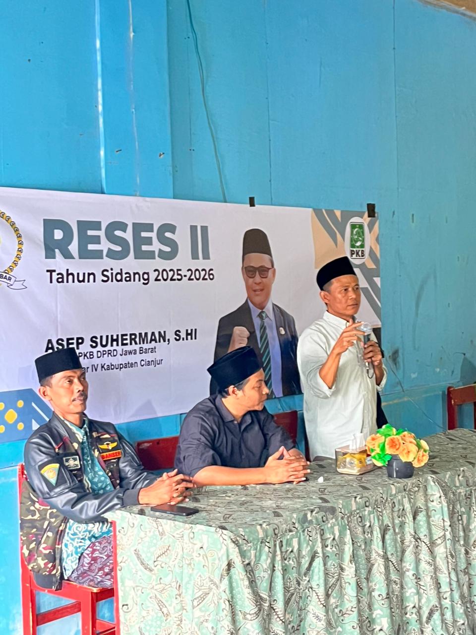 Gelar Reses II di Cianjur, Asep Suherman Dorong Peningkatan Kualitas Pendidikan di Jawa Barat