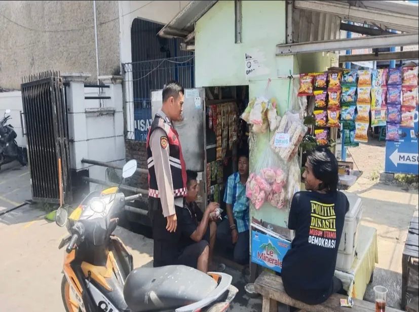 Prekat Polsek Banyusari Sosialisasikan Bahaya TPPO