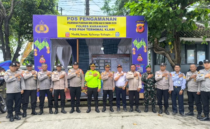 Pastikan Pelayanan Maksimal, Kapolres Karawang Cek Kesiapan 30 Personil Pospam Terminal Klari