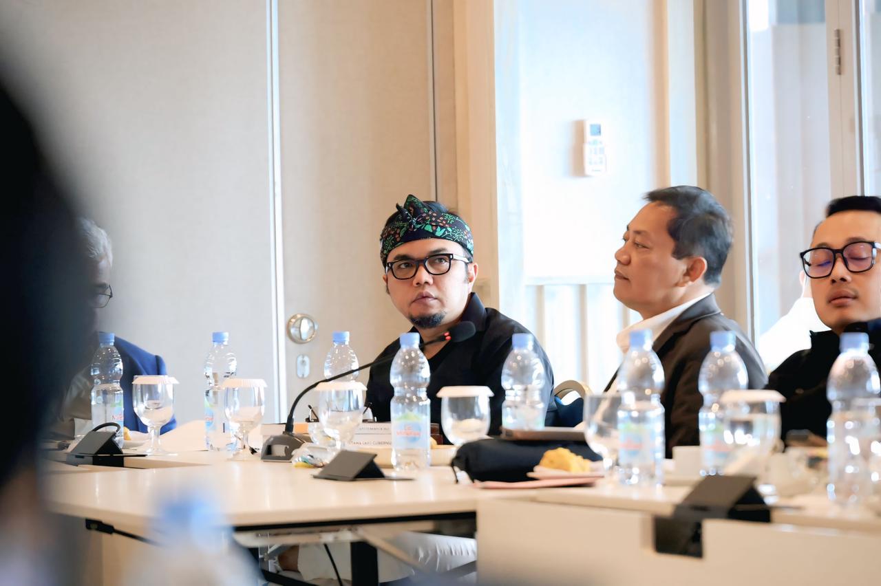 Acep Jamaludin Bahas LKPJ Gubernur 2025, Tekankan Evaluasi dan Peningkatan Kinerja Pemprov Jabar