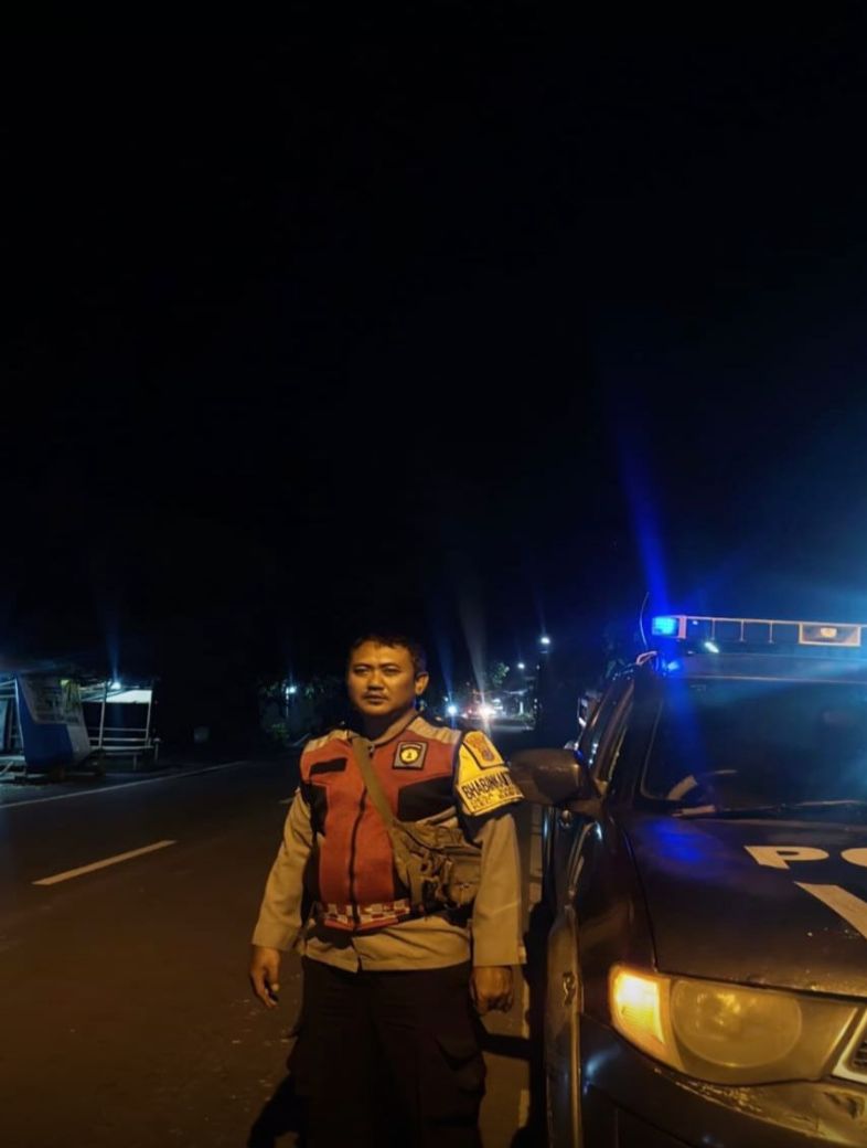 Prekat Polsek Banyusari Giat Patroli Jalan Raya Antisipasi Kejahatan