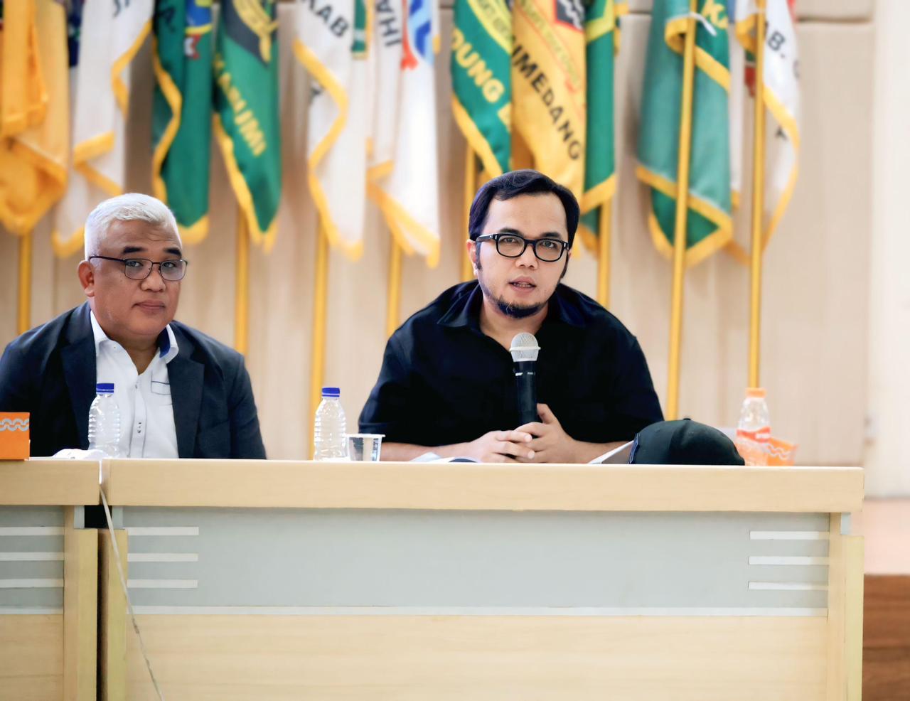 Pansus XIII DPRD Jabar Bahas Ranperda LKPJ Gubernur 2025 Bersama Mitra Kerja di Cimahi