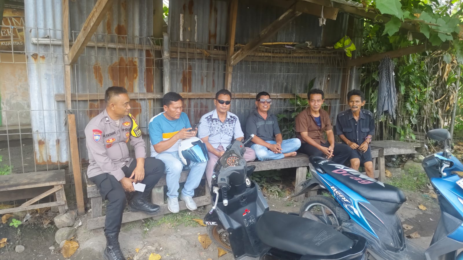 Waspada TPPO, Bhabinkamtibmas Polsek Klari; Jangan Tergiur Tawaran Pekerjaan Dengan Iming-Iming Gaji Besar
