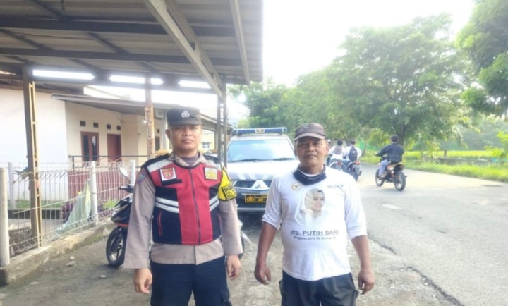 Prekat Polsek Banyusari Giat Patroli Jalan Raya Antisipasi Kejahatan