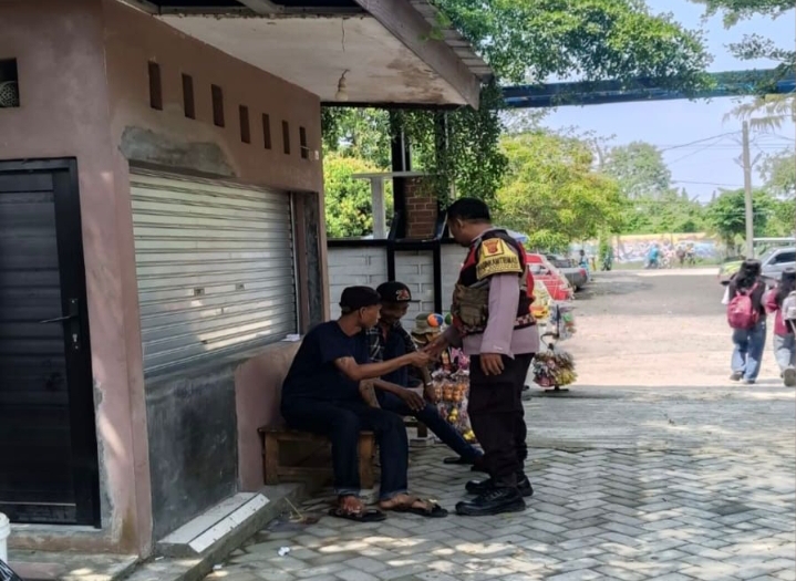 Prekat Polsek Banyusari Sosialisasikan Bahaya TPPO