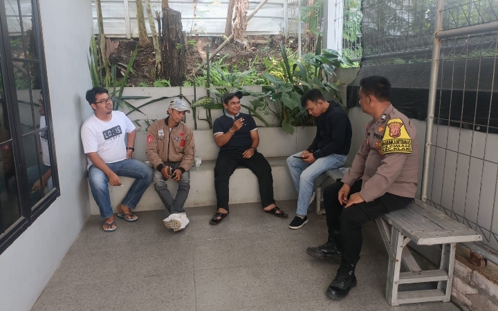 Bhabinkamtibmas Polsek Klari Patroli Humanis, Sambang Warga Dusun Kebon Kacang