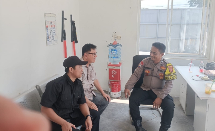 Bhabinkamtibmas Polsek Klari Dekatkan diri Ke Warga, Sosialisasikan Bahaya TPPO
