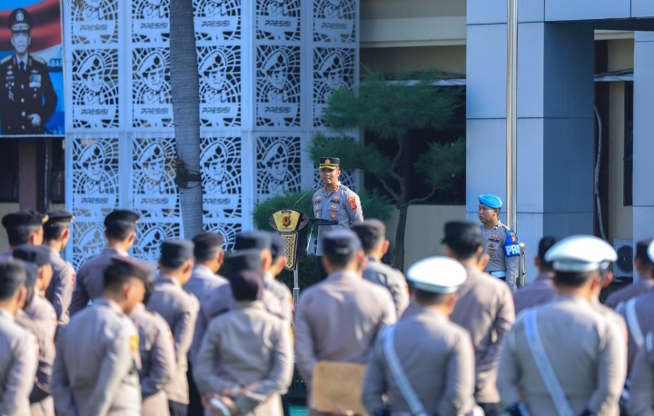Dua Arahan Tegas Kapolres Karawang, Siaga Pengamanan May Day dan Zero Pelanggaran Anggota