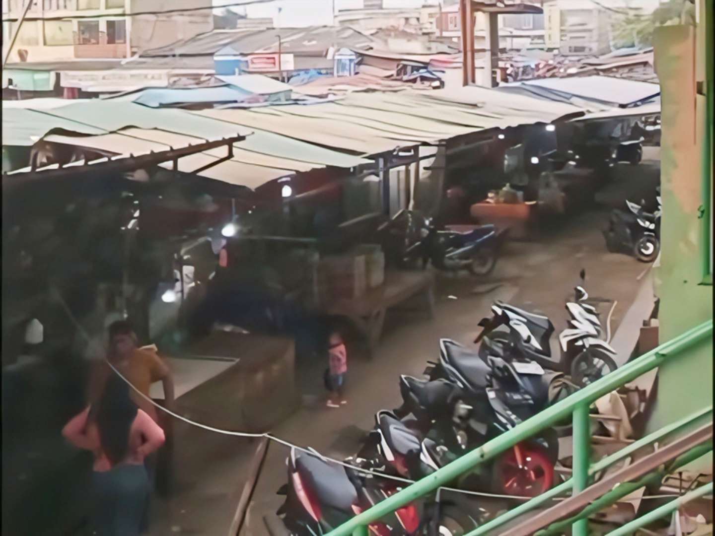Kisruh Pasar Cikampek 1 Memuncak, IPPTU Geruduk Bupati, Soroti Dugaan Keterlibatan Oknum TNI