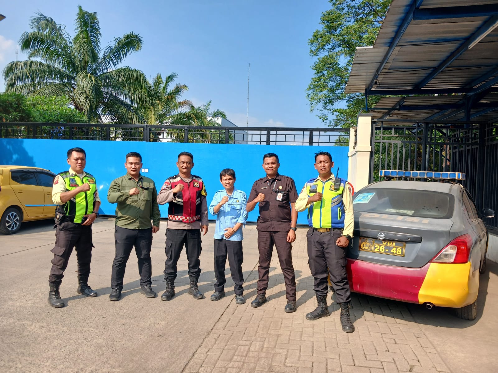 Personil Polsek Klari Sambangi Perusahaan Berikan Imbauan Kamtibmas Kepada Karyawan dan Security