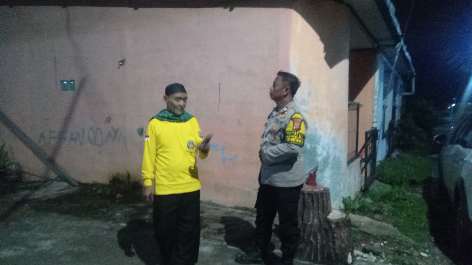 Bhabinkamtibmas Desa Cibalongsari Patroli Masiv Di Desa Binaan, Demi Terciptanya Situasi Yang Kondusif