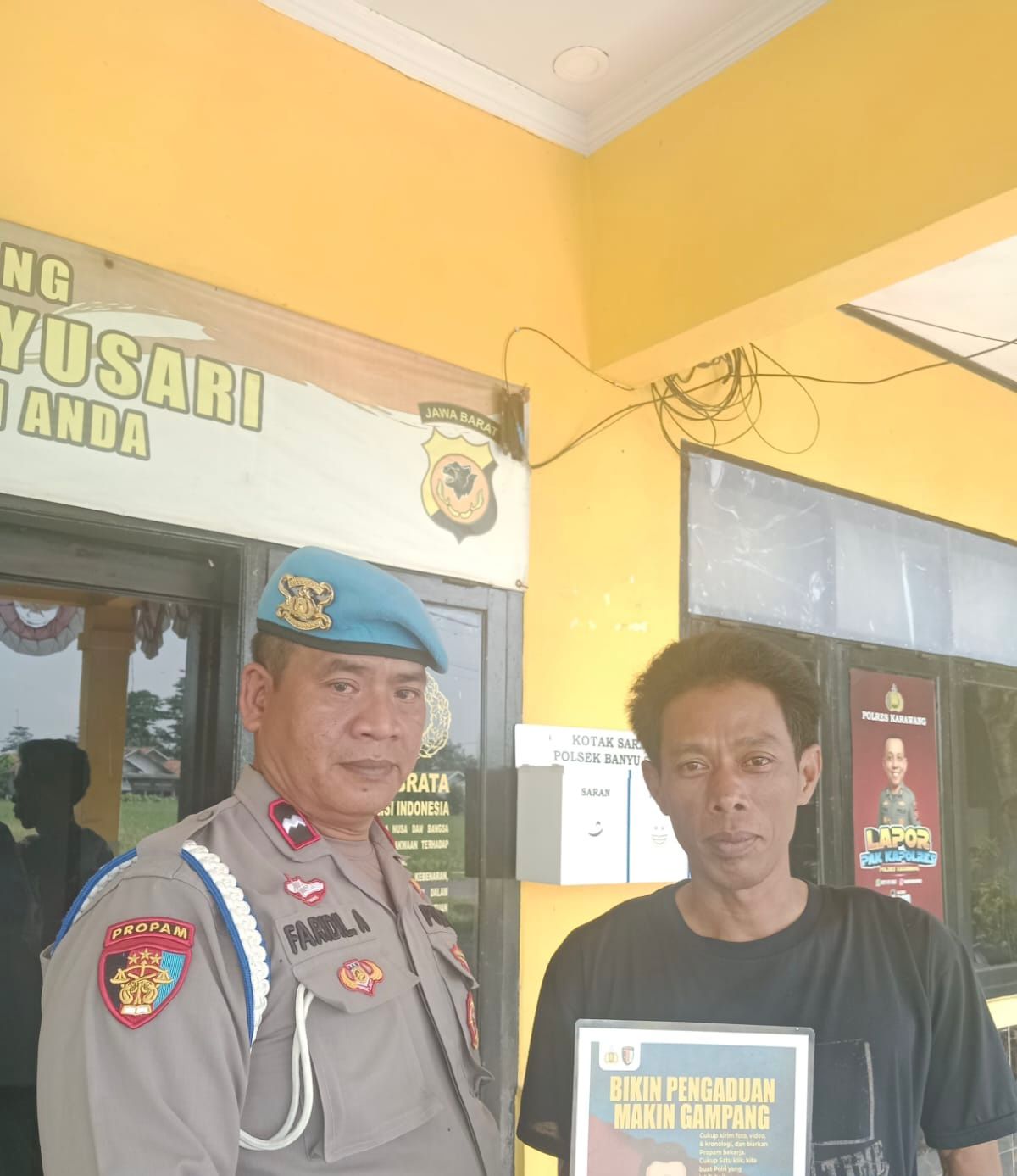 Polsek Banyusari Melaksanakan Sosialisasi QR Barcode ke Masyarakat Pengaduan Divisi Propam Polri Bidpropam Polda Jabar