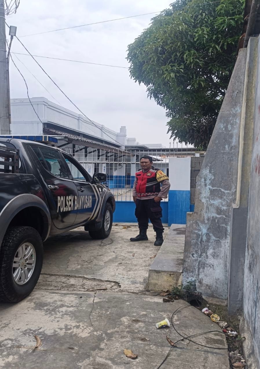 Anggota Polsek Banyusari Melaksanakan Patroli SPPG Desa Banyuasih