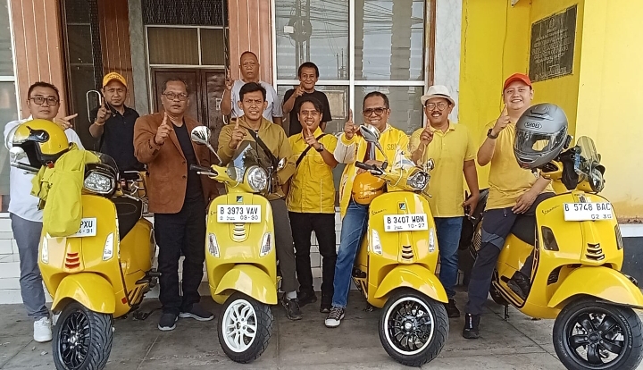 Gunakan Vespa, Ketua BSN-PG Pusat Konsolidasi Ke DPD Golkar Karawang, Kita Mulai Bercocok Tanam Sehingga Nanti Hasil Panennya Maksimal