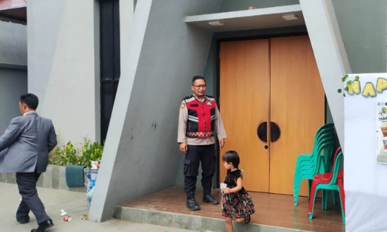 Polsek Klari Amankan Kegiatan Rutin Ibadah Umat Nasrani di Gereja HKBP Sultan Mazmur