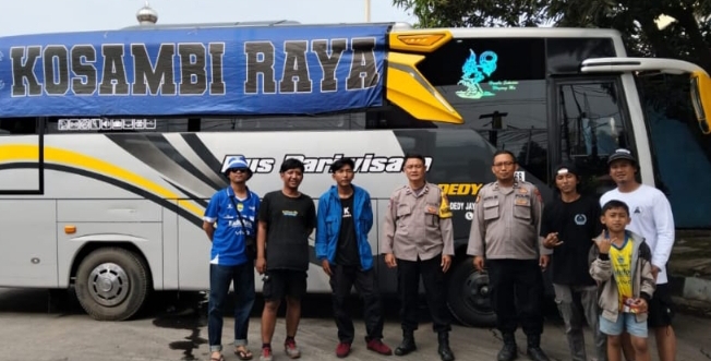 Polsek Klari Melaksanakan Kegiatan Pengamanan Keberangkatan Support Viking Menuju GBLA