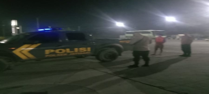 Pastikan Keamanan SPBU, Polsek Jatisari Lakukan Patroli KRYD Malam