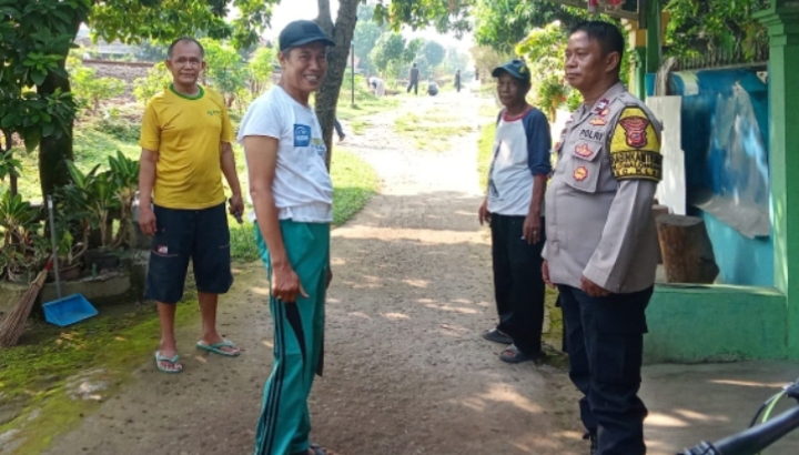 Pesan Bhabinkamtibmas Polsek Klari Buat Para Orangtua, Mari Kita Awasi Pergaulan Anak Remaja