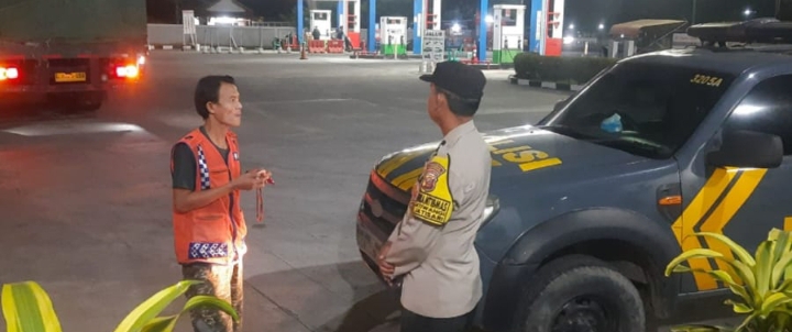 Pastikan Keamanan Obyek Vital, Polsek Jatisari Lakukan Patroli ke SPBU Sukamaju