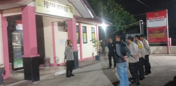 Gelar Apel Kesiapan Patroli Kepung Karawang, Kapolsek Jatisari: Laksanakan Patroli Secara Humanis
