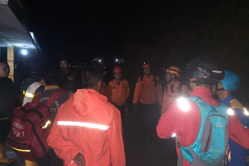 Identitas 2 Korban Longsor Curug Cileat Subang Terungkap, Keduanya Warga Karawang