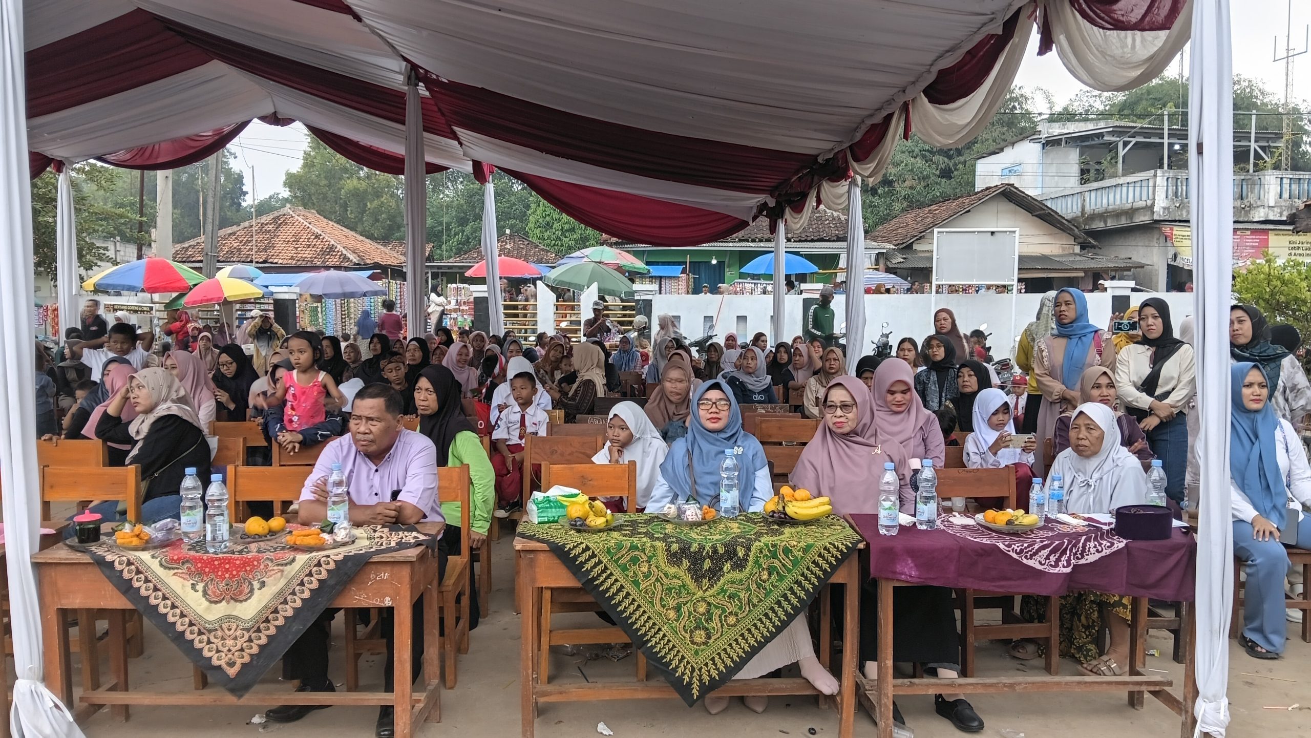 Momen Berkesan di SDN Karangsinom 2, Perpisahan Siswa Kelas VI Dibalut Aksi Santunan Yatim Piatu