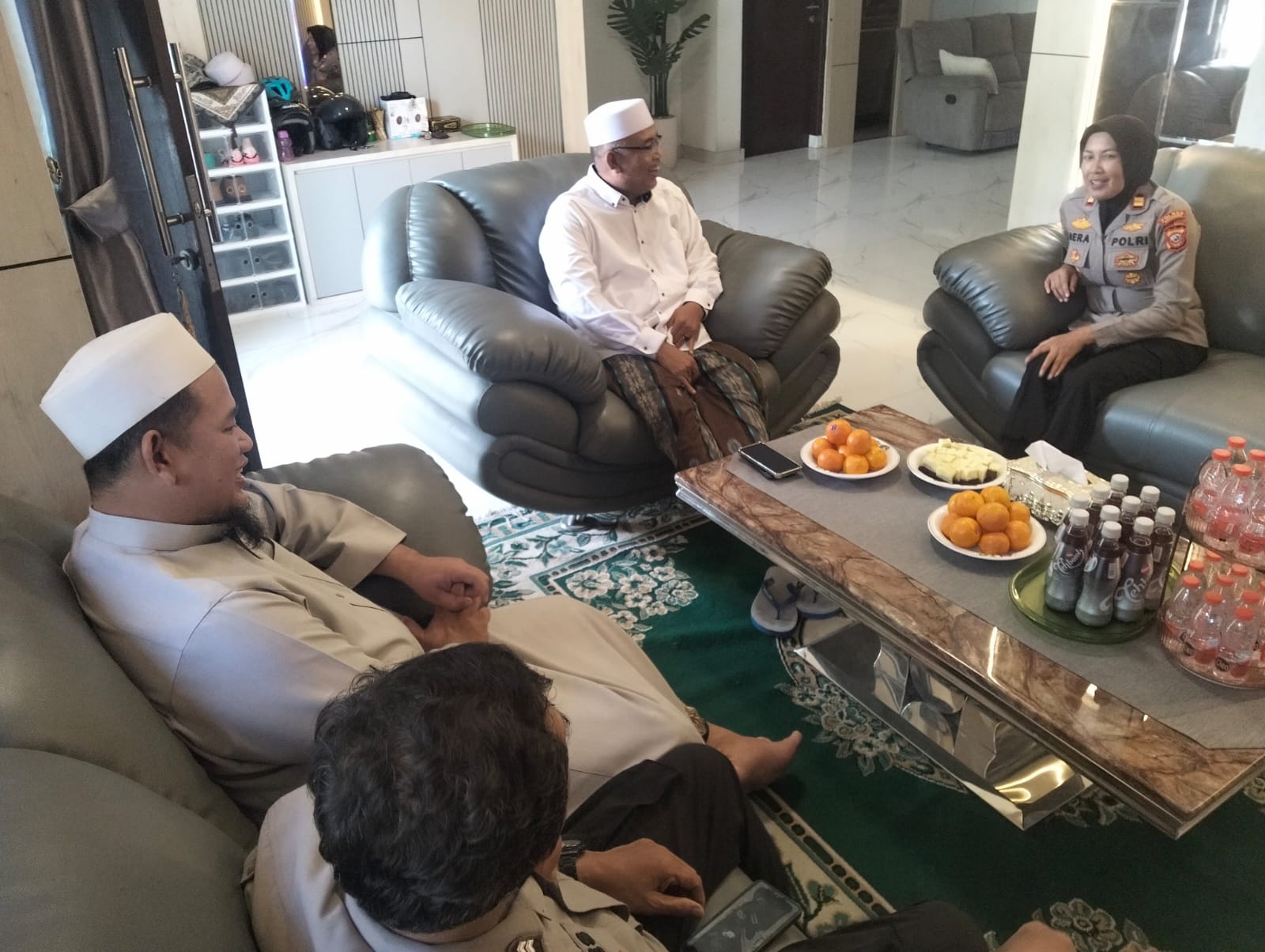 Kapolsek Telukjambe Barat Silaturahmi Kamtibmas ke Tokoh Agama