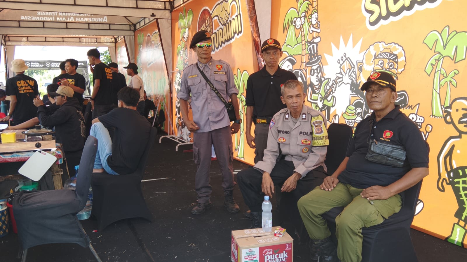 Bhabinkamtibmas Desa Duren Hadir di Kegiatan Gelaran Seni Budaya Baraya Kawali
