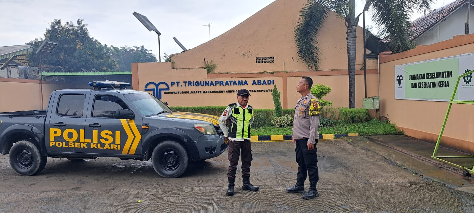 Polsek Klari Patroli Sambang PT. Triguna Pratama Abadi Antisipasi Gukamtibmas